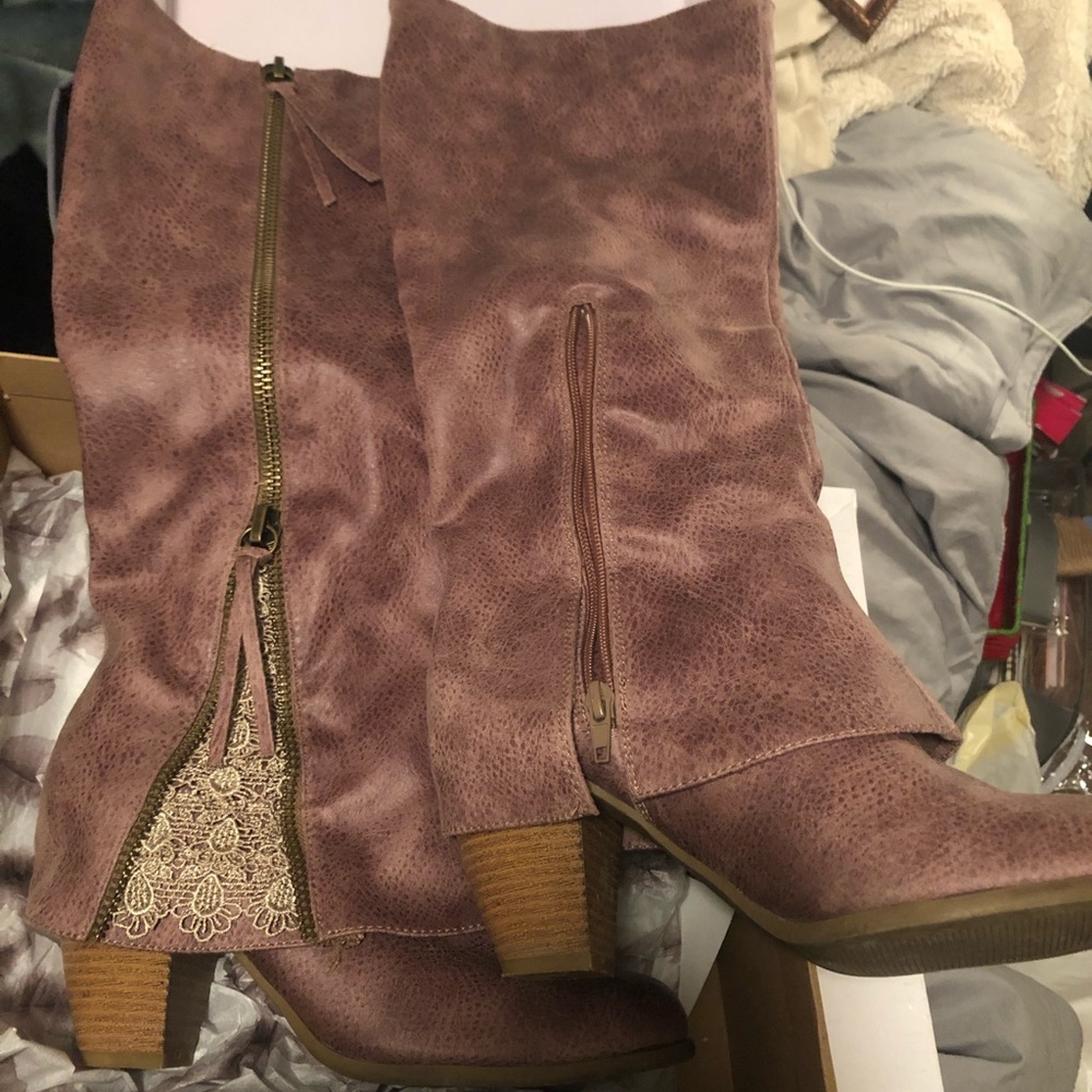 Heeled Boots Size 8.5
